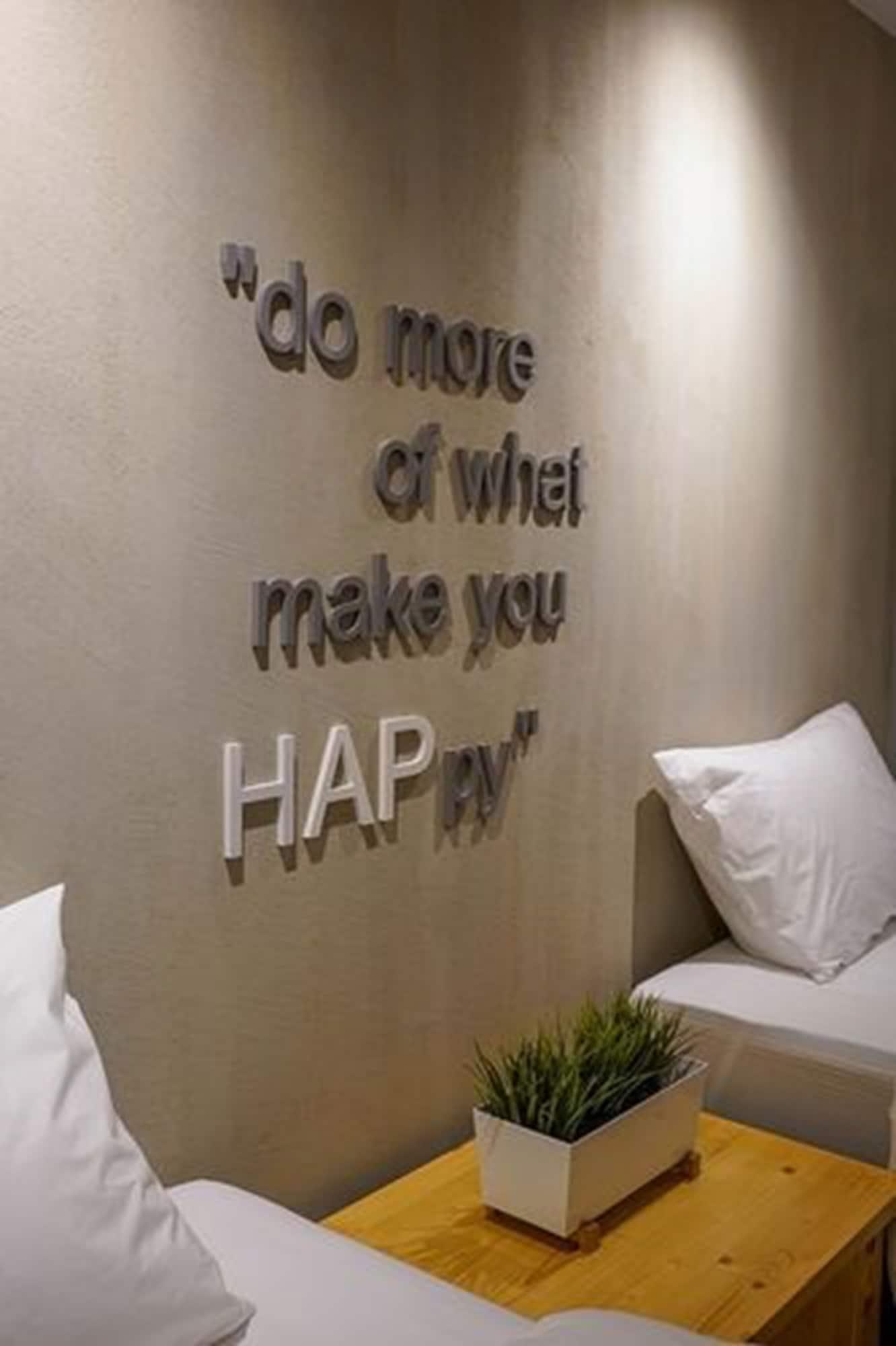 Hap@Sathorn Hotel Bangkok Bagian luar foto