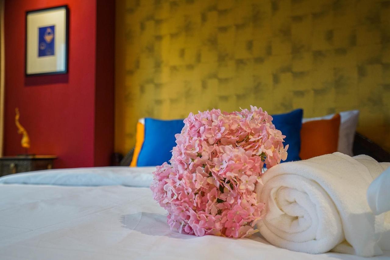 Hap@Sathorn Hotel Bangkok Bagian luar foto