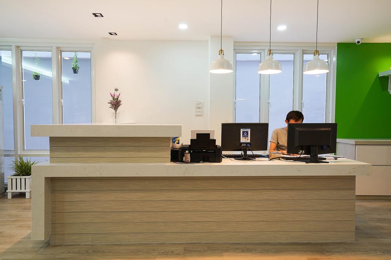 Hap@Sathorn Hotel Bangkok Bagian luar foto